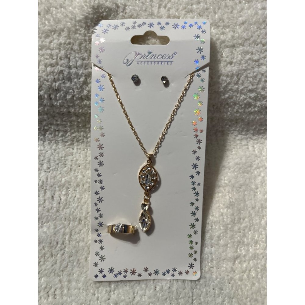 PRINCESS ACCESSORIES, EARING, NECKLACE AND RING - Picture 3 of 5